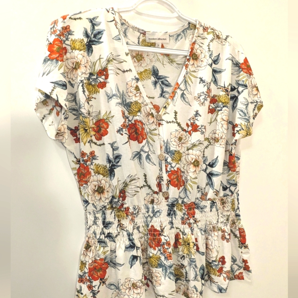 Modern Attraction floral blouse